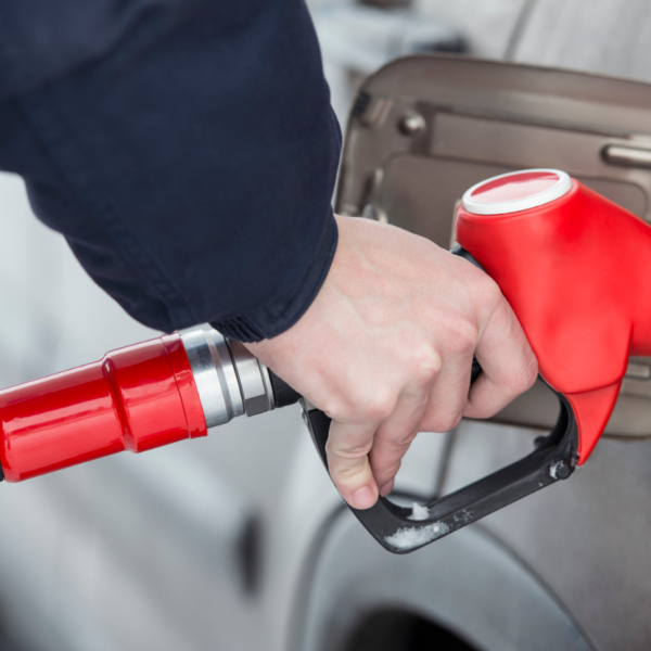 Jak oszczędzać paliwo w samochodzie?