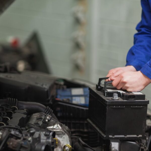 Jak wybrać odpowiedni akumulator do swojego auta?