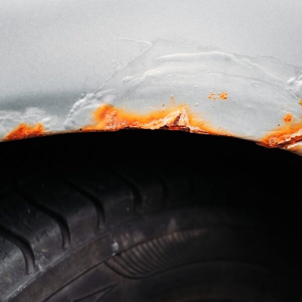 Jak poprawnie zabezpieczyć samochód przed korozją?